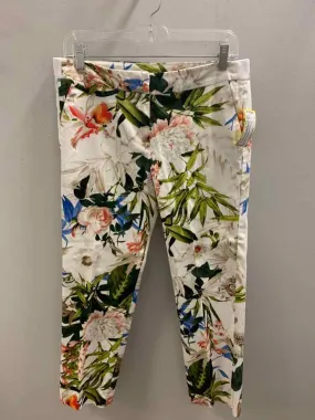 Size 8 SAINT TROPEZ BOTTOMS CRM/GRN/BLU/CORAL Floral CAPRI Pants